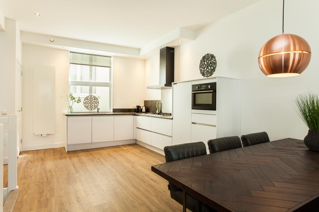 Stayci Serviced Apartments Royal Palace L'Aia Esterno foto